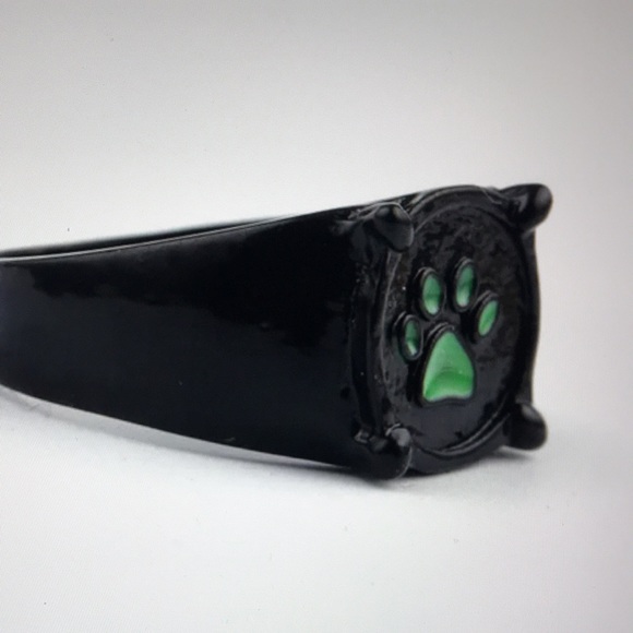 Black Cat or Dog Green Claw Foot. NWT - Picture 3 of 5